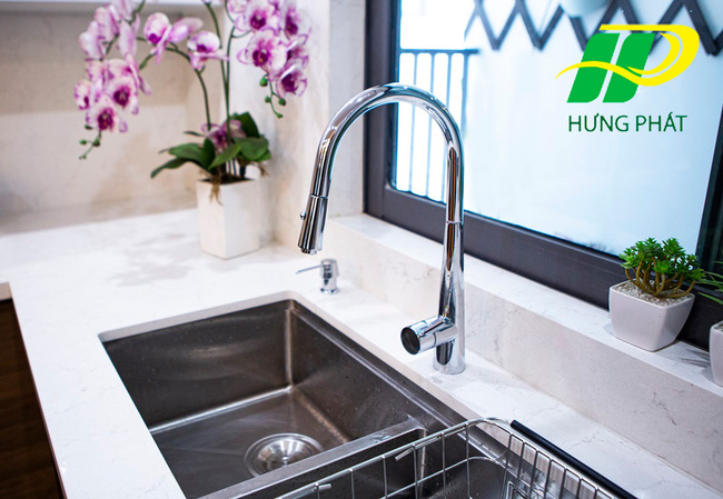 Căn bếp sạch sẽ sau khi xử l&yacute; dầu mỡ