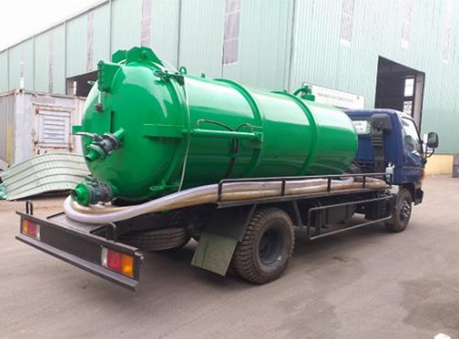 Cho thu&ecirc; xe bồn vận chuyển b&ugrave;n vi sinh Tiền Giang
