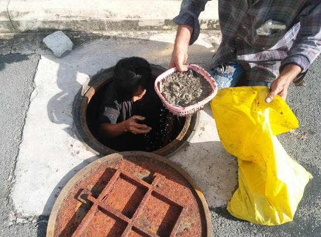 Nạo vét hố ga huyện Nhà Bè