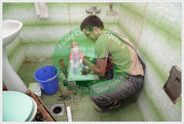 C&aacute;ch đi ống hầm cầu để kh&ocirc;ng bị h&ocirc;i